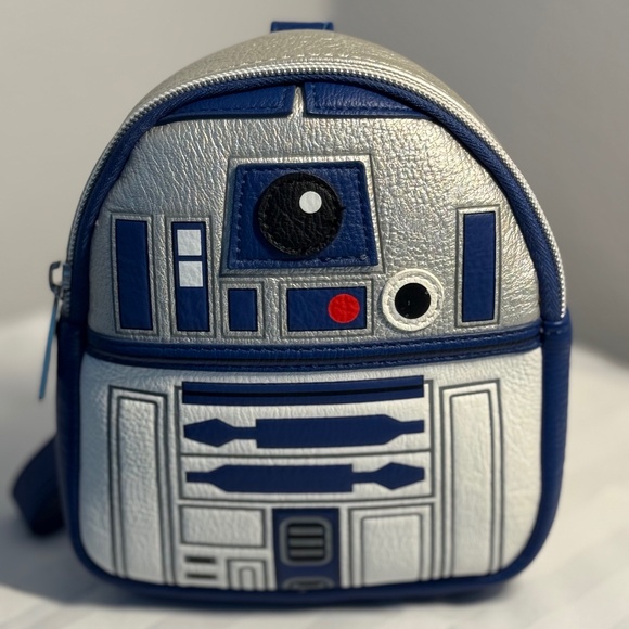 Loungefly Handbags - Loungefly r2d2 Wristlet